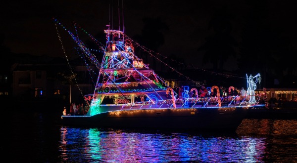 Boat decorated with Christmas ligths