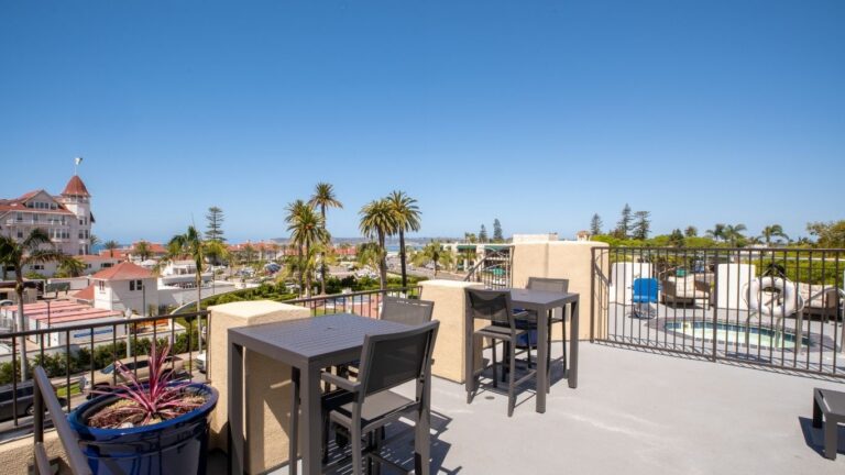 CBR sun deck
