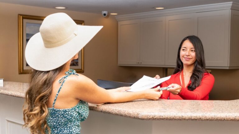 checking in a Coronado Beach Resort